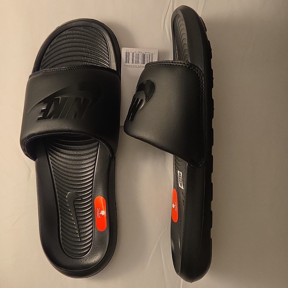 Nike Victori One Slides Size 9 NWT